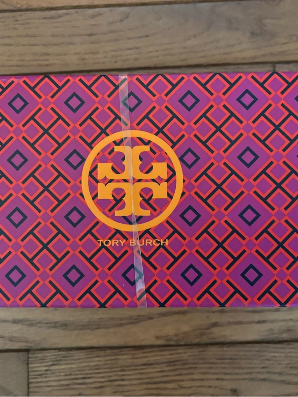 Tory Burch Gold Logo Round-Toe Ballet Flats - Picture 4 of 5